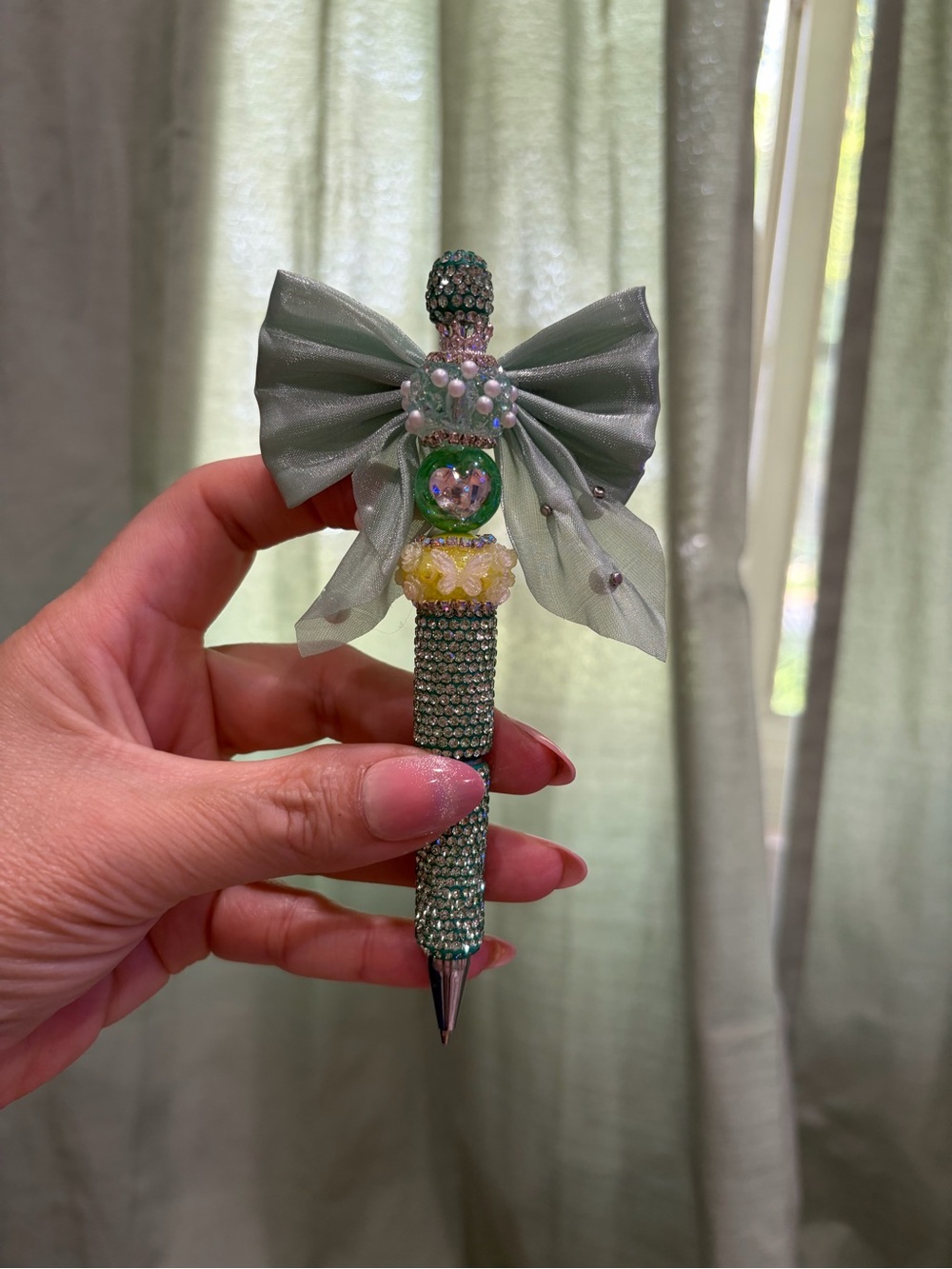 Decorative Mint Green Crystal Bow Pen - Home Accents
